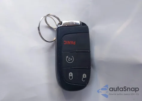 2020 Jeep Compass Limited 4X4 from USA, damaged, VIN 3C4NJDCB6LT245593